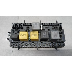 FUSE BOX MERCEDES-BENZ van...