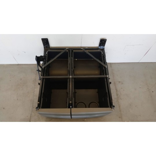 GLOVEBOX  MAN TGX euro 6 used