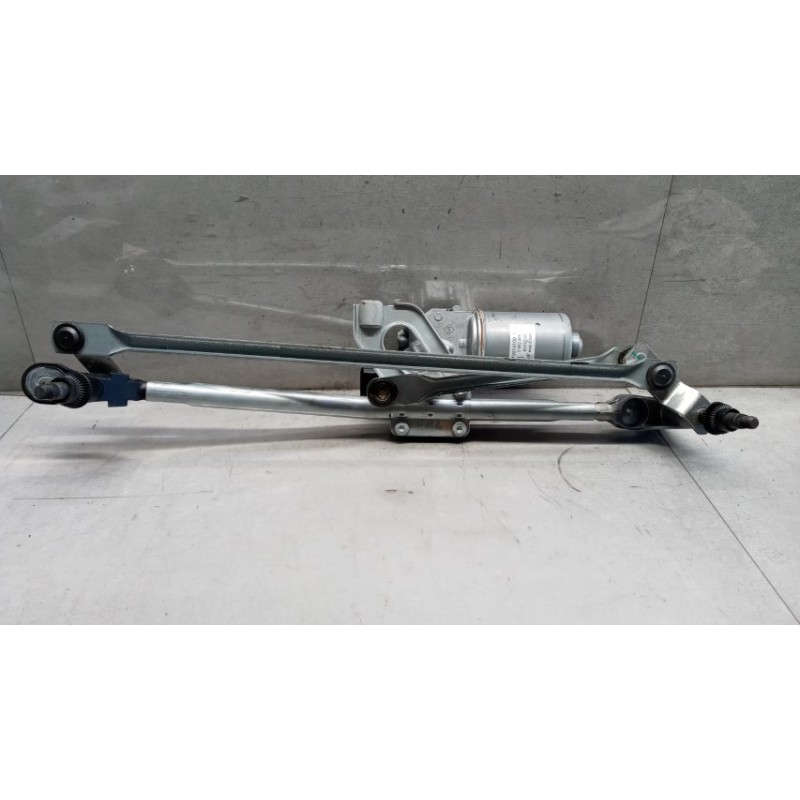 BMW windshield wiper motor BMW Serie X1 (E84) 2012>2015 used