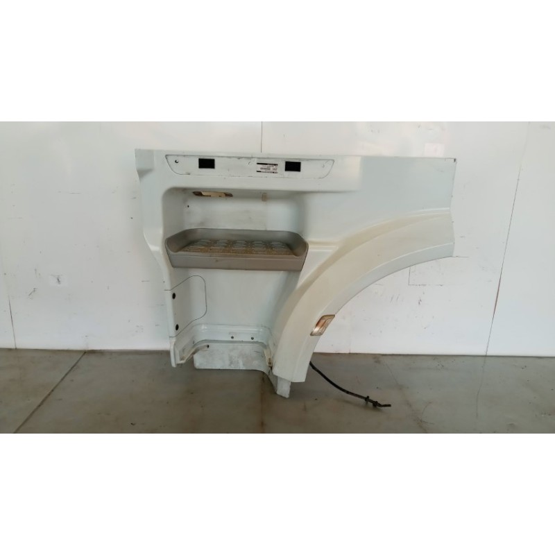 DAF LEFT FRONT MUDGUARD  DAF XF106 used