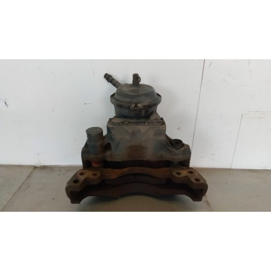 PINZA ANTERIORE SINISTRA DAF XF106 usato