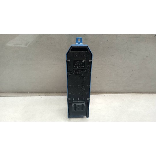 INTERRUTTORI E PULSANTI ALZAVETRI TOYOTA Verso 2013> usato