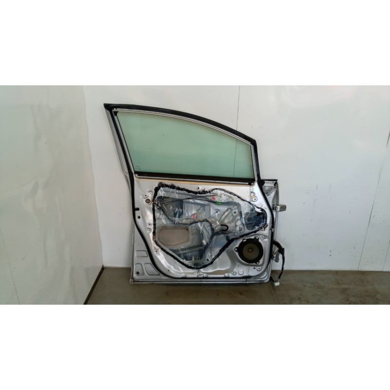 TOYOTA LEFT FRONT DOOR TOYOTA Verso 2013> used