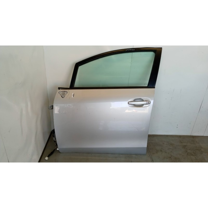 TOYOTA LEFT FRONT DOOR TOYOTA Verso 2013> used