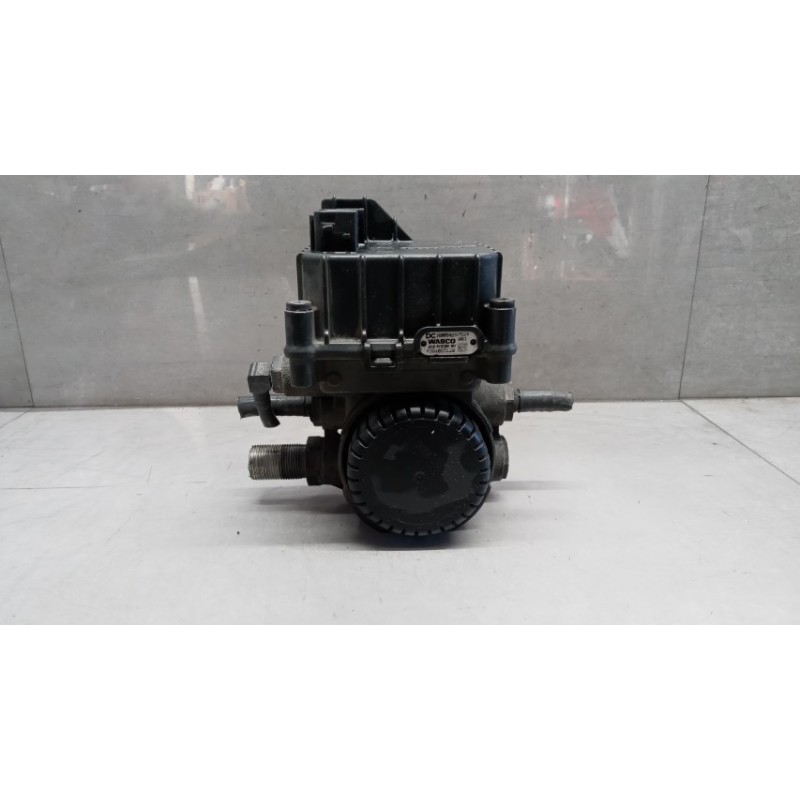 MERCEDES-BENZ truck VARIE FRENI 2 MERCEDES-BENZ truck Actros euro 6 2014>2021 usato