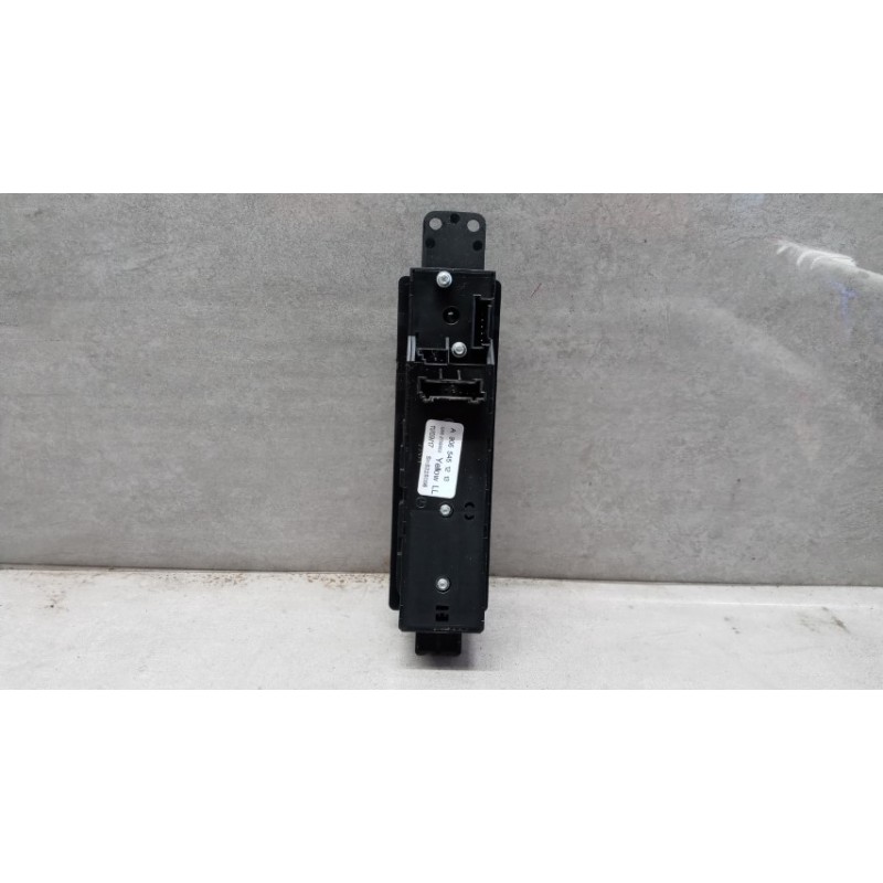 MERCEDES-BENZ van INTERRUTTORI E PULSANTI ALZAVETRI MERCEDES-BENZ van Sprinter 2013>2018 usato