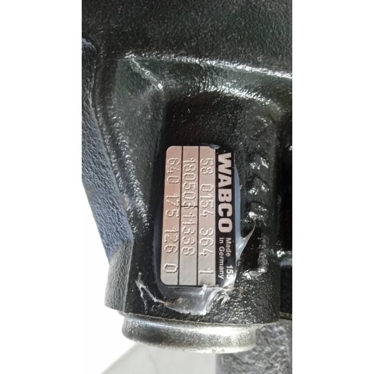 PINZA ANTERIORE SINISTRA IVECO EUROCARGO 2005>2008 usato