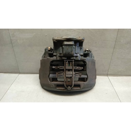 PINZA ANTERIORE DESTRA IVECO EUROCARGO 2005>2008 usato