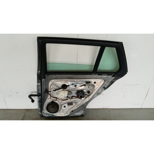 PORTA POSTERIORE DESTRA MERCEDES-BENZ Classe C (W204) 2011>2015 usato