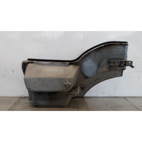 RIGHT FRONT MUDGUARD  IVECO Stralis 2013> used
