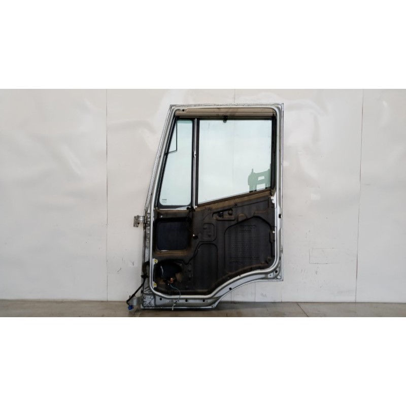 IVECO RIGHT FRONT DOOR  IVECO Stralis 2013> used