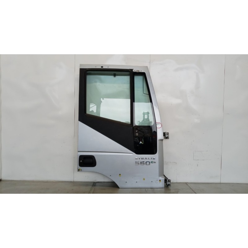 IVECO RIGHT FRONT DOOR  IVECO Stralis 2013> used