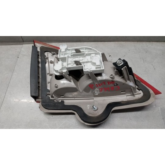 FARO POSTERIORE INTERNO DESTRO FORD Mondeo 2007 >2010 usato