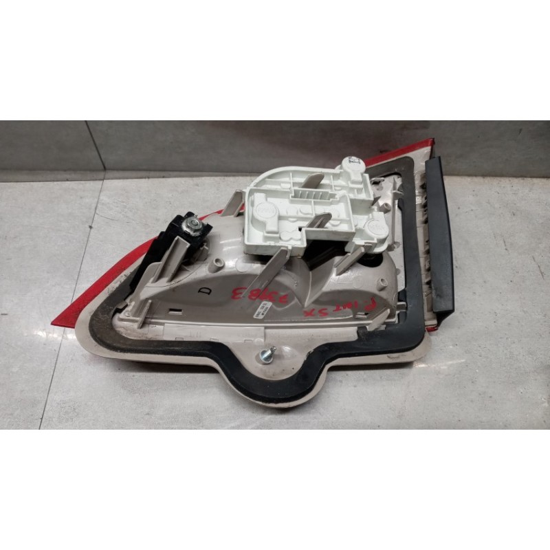 FORD LEFT REAR LIGHT ON BACK FORD Mondeo 2007 >2010 used