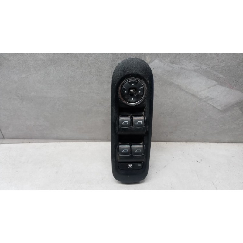 FORD INTERRUTTORI E PULSANTI ALZAVETRI FORD Mondeo 2007 >2010 usato