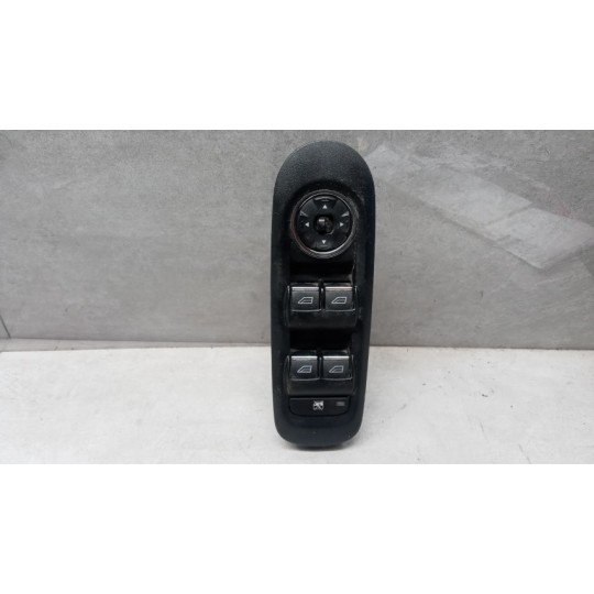 INTERRUTTORI E PULSANTI ALZAVETRI FORD Mondeo 2007 >2010 usato