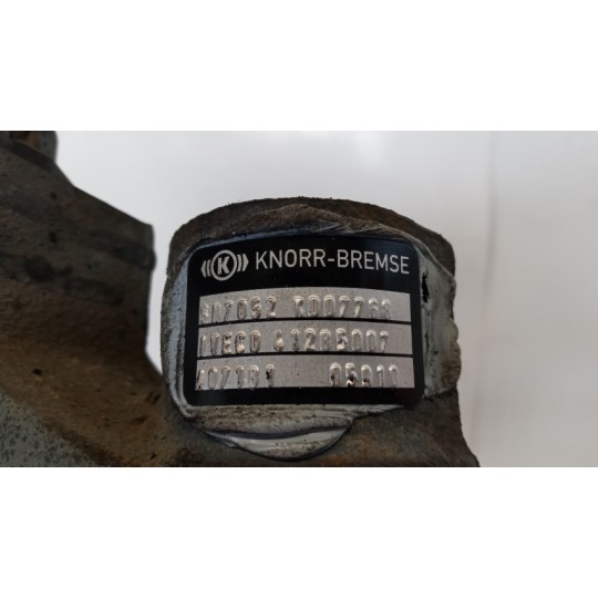 PINZA ANTERIORE SINISTRA IVECO Stralis 2007>2013 usato