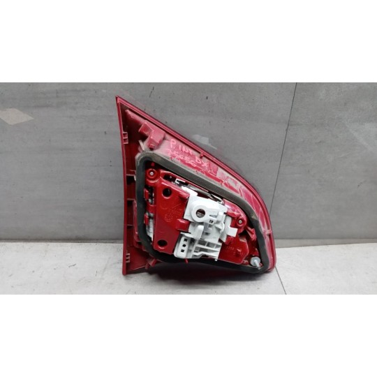 FARO POSTERIORE INTERNO DESTRO OPEL Meriva B 2010>2014 usato