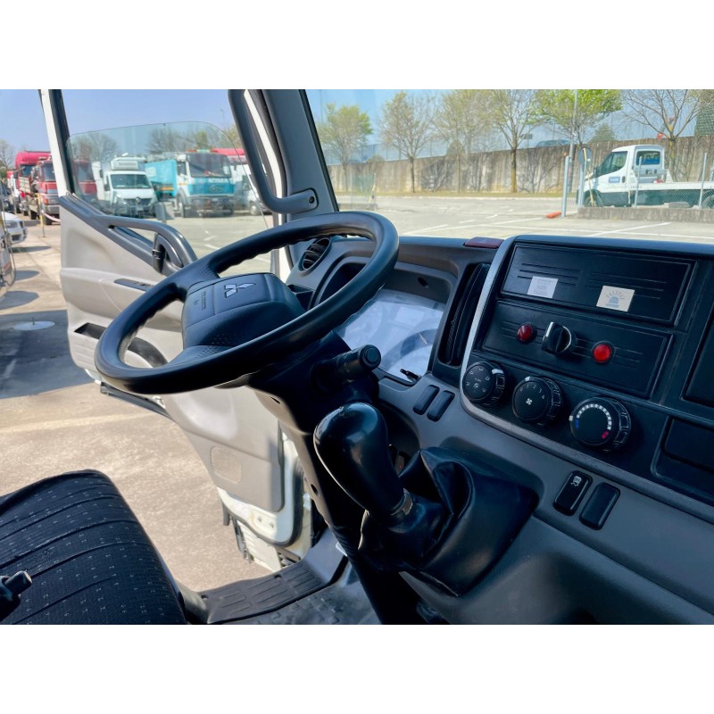 MITSUBISHI MITSUBISHI FUSO CANTER 3S13