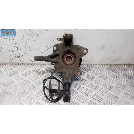 MONTANTE COMPLETO DESTRO RENAULT Clio 2012>2016 usato