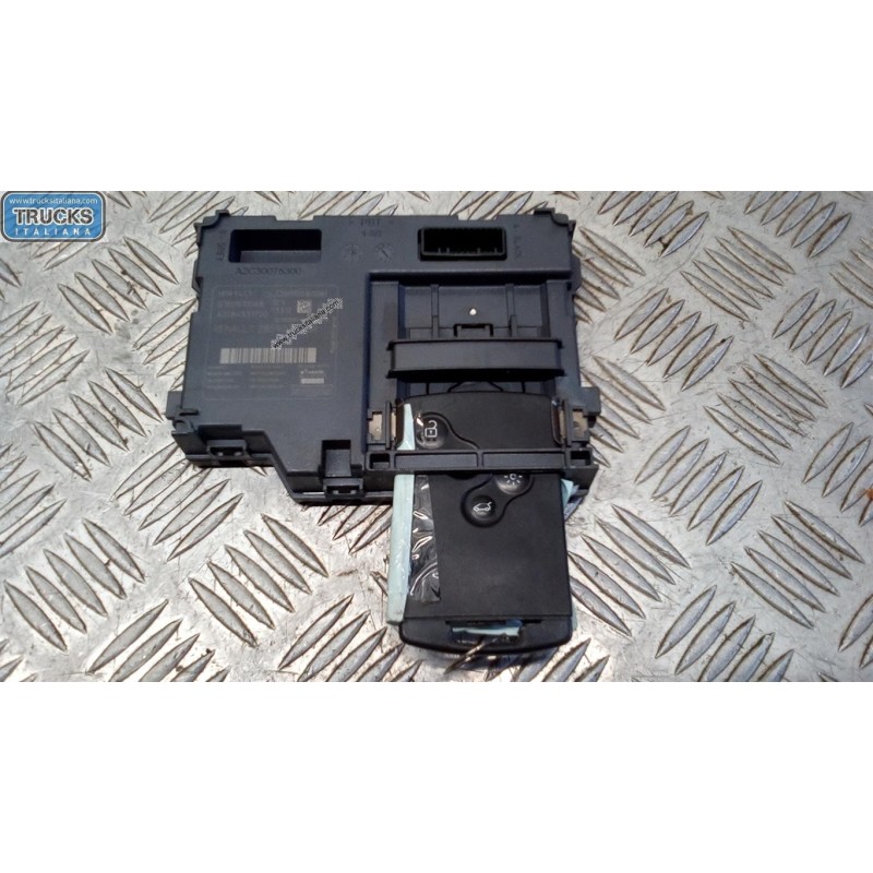 RENAULT CENTRALINA MOTORE RENAULT Clio 2012>2016 usato