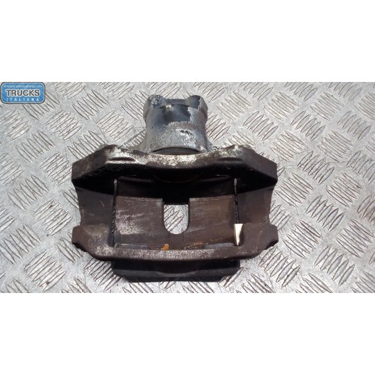 PINZA ANTERIORE DESTRA MITSUBISHI Canter usato