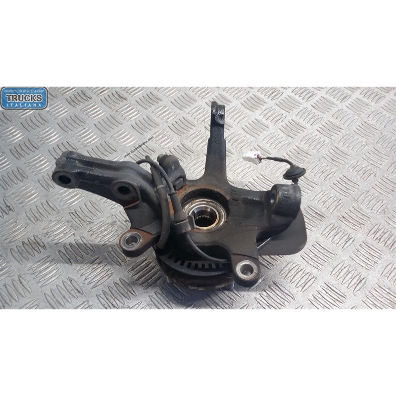 SUZUKI MONTANTE COMPLETO DESTRO SUZUKI Celerio 2014> usato