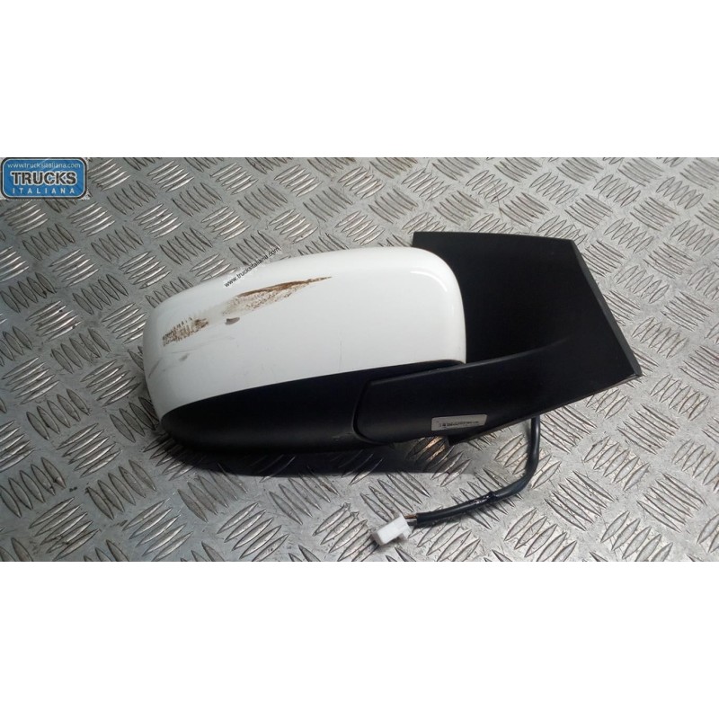 SUZUKI RIGHT ELETRIC REAR-VIEW MIRROR  SUZUKI Celerio 2014> used