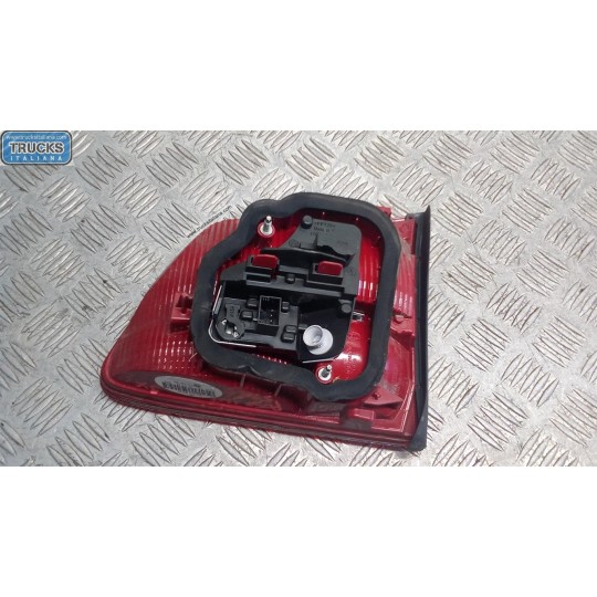 LEFT REAR LIGHT ON BACK VOLKSWAGEN Touran 2010>2015 used