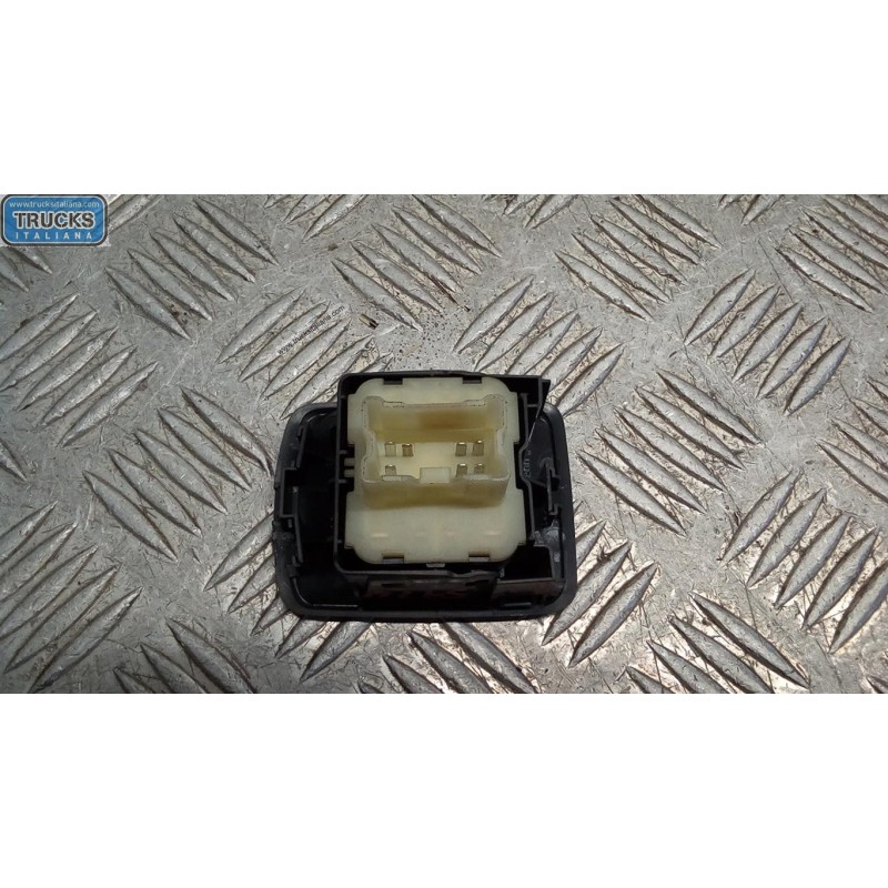 DACIA VARIOUS SWITCHES AND BUTTONS A
 DACIA Dokker 2013> used