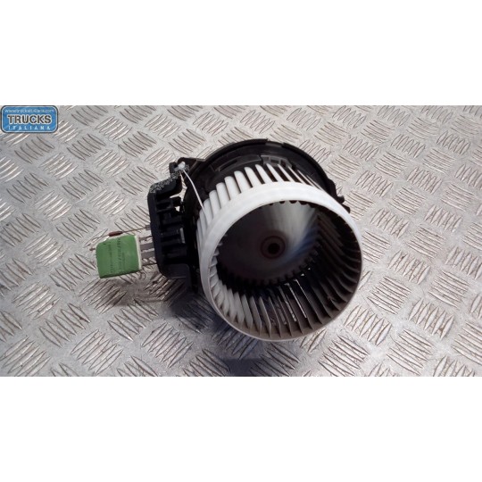 MOTORINO VENTILAZIONE INTERNA DACIA Dokker 2013> usato