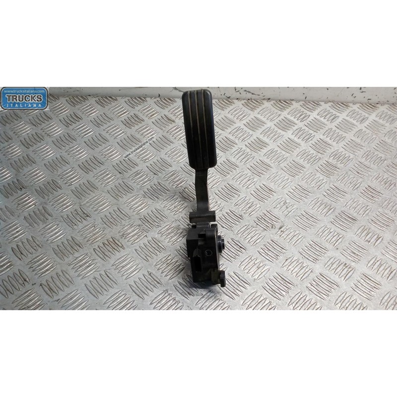 DACIA ELETRONIC THROTTLE PEDAL  DACIA Dokker 2013> used