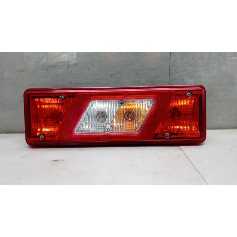 FORD van FARO POSTERIORE ESTERNO DESTRO FORD van Transit 2014>2018 usato