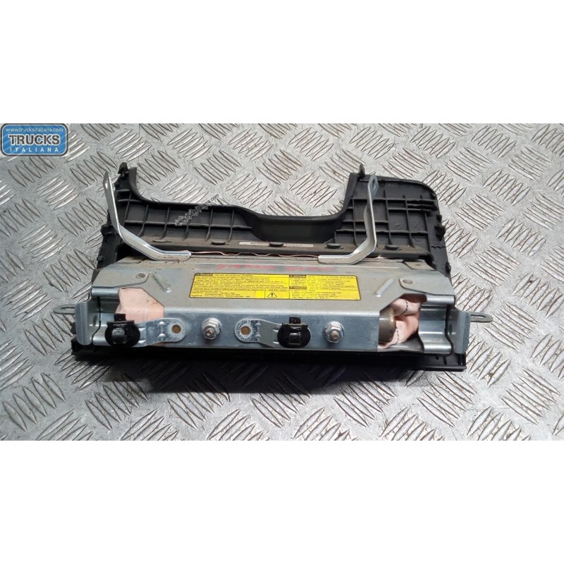 TOYOTA AIR BAG GINOCCHIA TOYOTA Yaris 2008>2011 usato