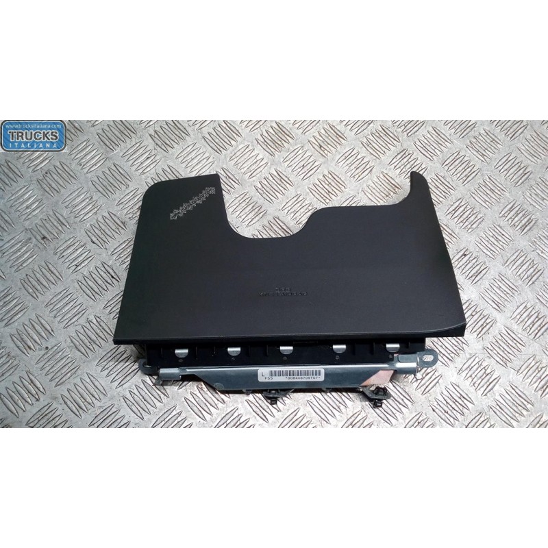 TOYOTA AIR BAG GINOCCHIA TOYOTA Yaris 2008>2011 usato