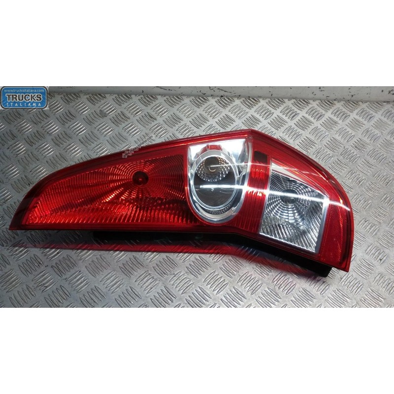 SUZUKI RIGHT REAR LIGHT SUZUKI Splash 2008> used