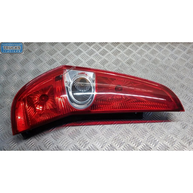SUZUKI LEFT REAR LIGHT 
 SUZUKI Splash 2008> used