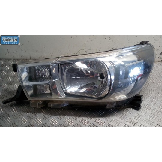 FRONT LEFT FLASHLIGHT  TOYOTA Hilux 2016>2020 used