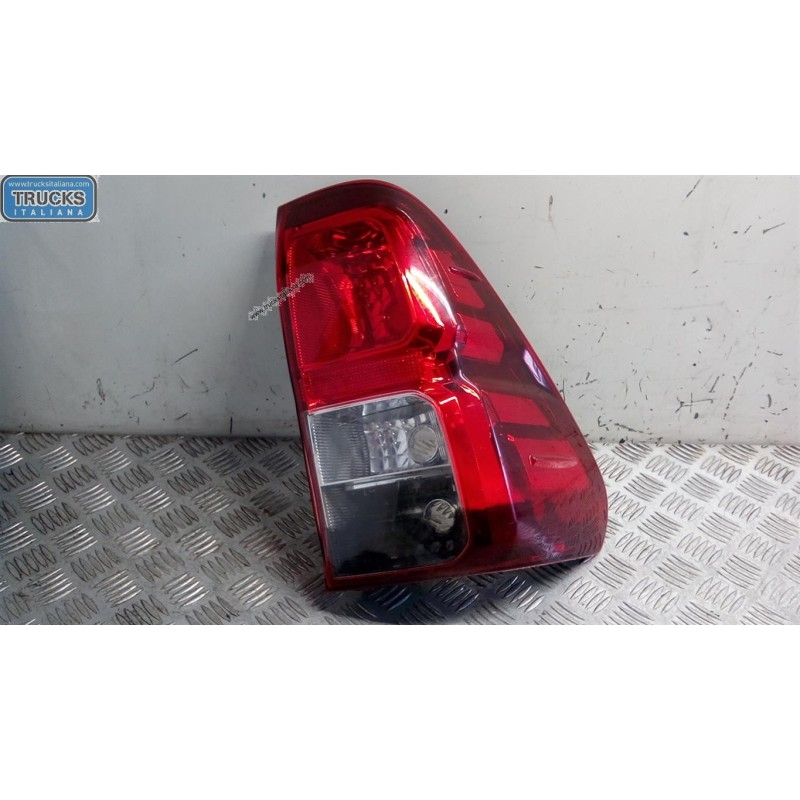 TOYOTA RIGHT REAR LIGHT TOYOTA Hilux 2016>2020 used