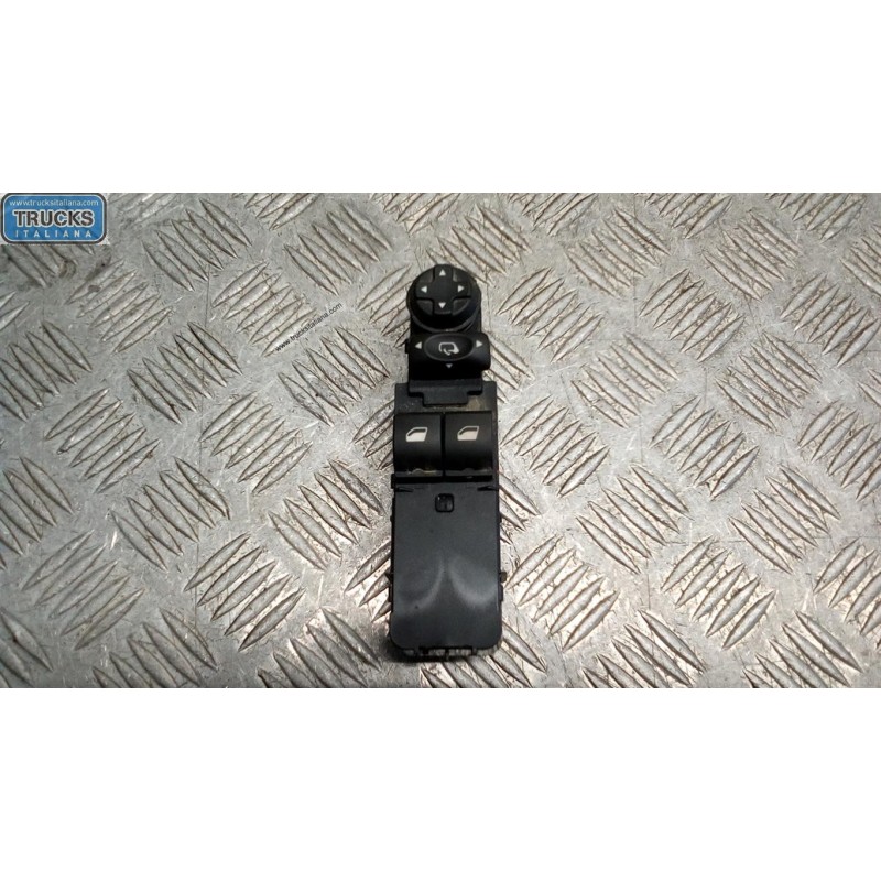 CITROEN INTERRUTTORI E PULSANTI ALZAVETRI CITROEN DS4 2015> usato