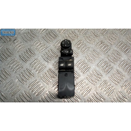 INTERRUTTORI E PULSANTI ALZAVETRI CITROEN DS4 2015> usato