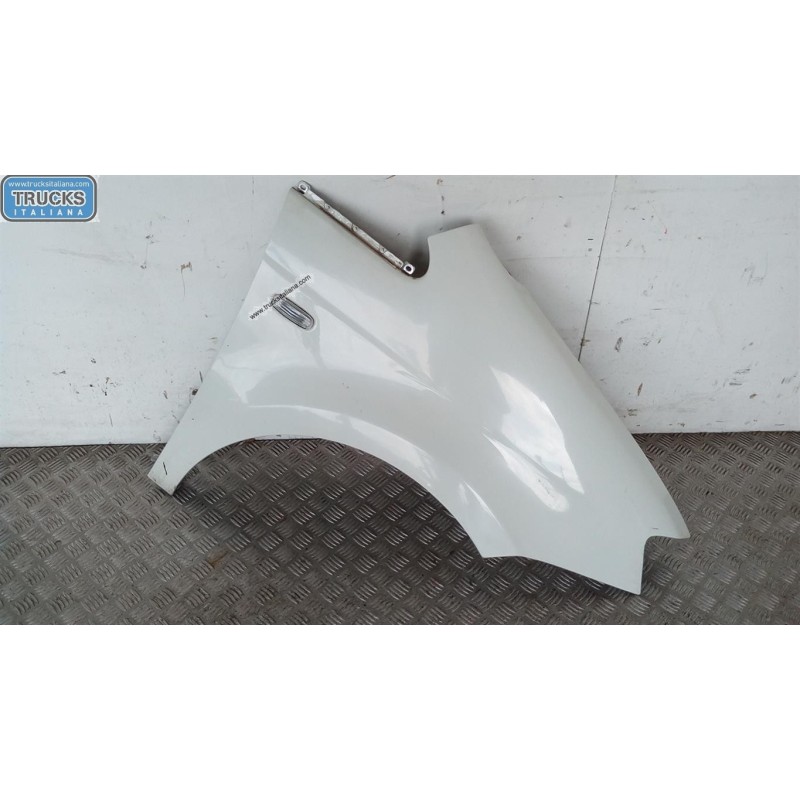 FIAT RIGHT FRONT MUDGUARD  FIAT Idea 2005>2013 used