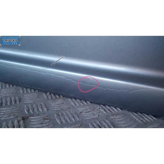 RIGHT FRONT DOOR  SUZUKI Swift 2005>2009 used