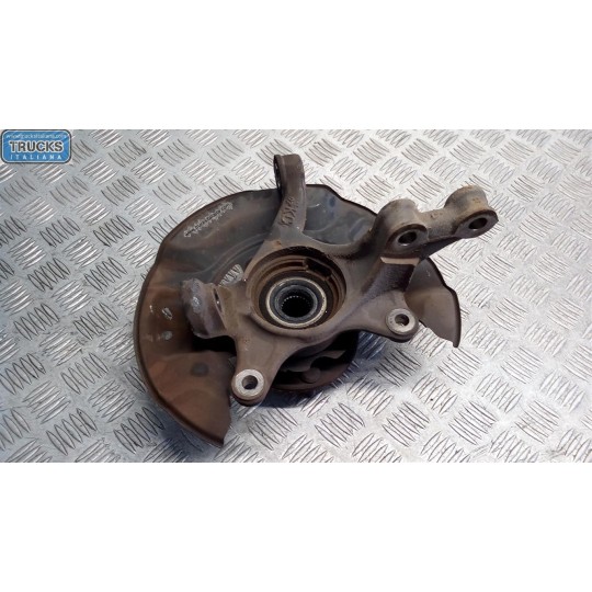 MONTANTE COMPLETO SINISTRO TOYOTA Yaris 2005>2008 usato