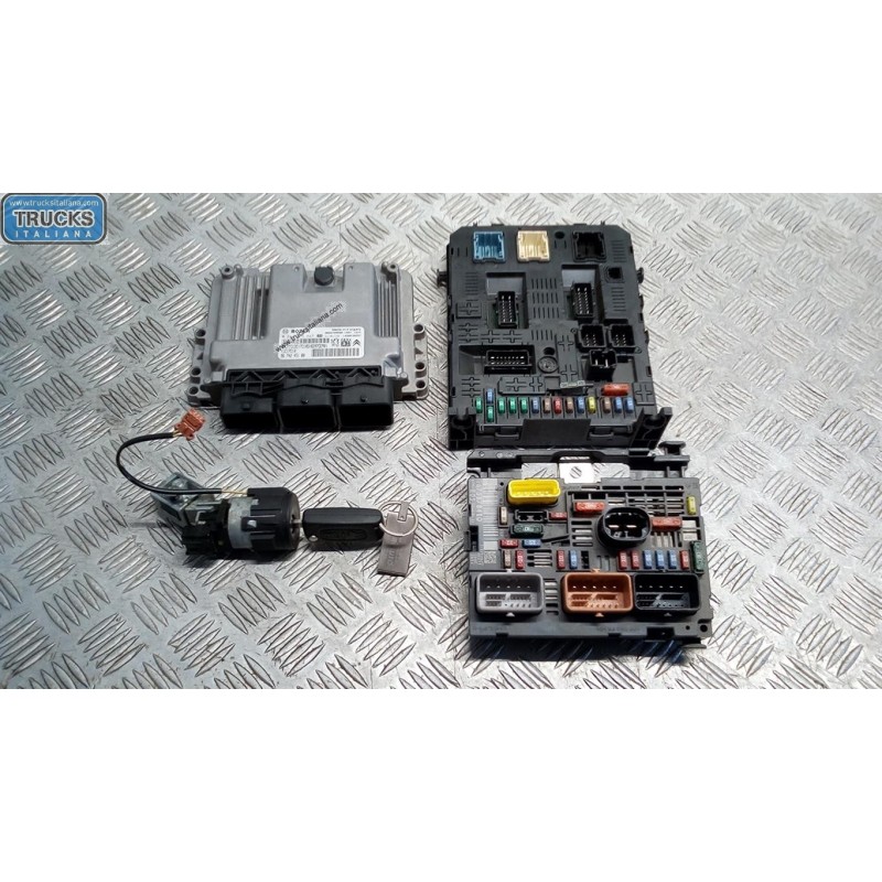 PEUGEOT ENGINE UNIT PEUGEOT 308 2007>2011 used