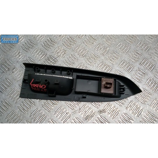 INTERRUTTORI E PULSANTI ALZAVETRI VOLKSWAGEN van Caddy 2010>2015 usato
