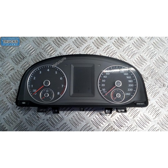 QUADRO STRUMENTI VOLKSWAGEN van Caddy 2010>2015 usato