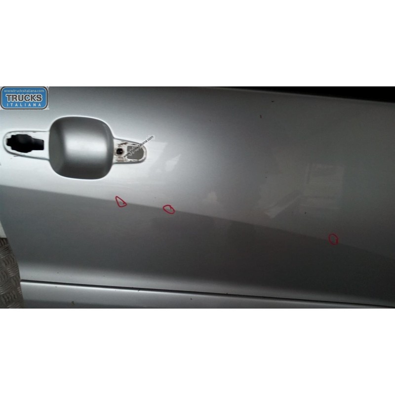 TOYOTA PORTA ANTERIORE DESTRA TOYOTA Rav 4 2000>2003 usato