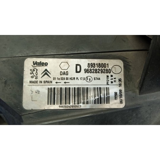 RIGHT HEADLIGHT PEUGEOT Partner 2008> used