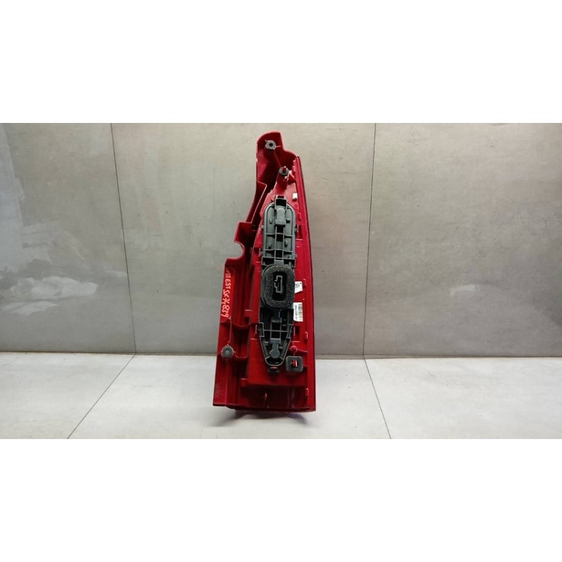 PEUGEOT FARO POSTERIORE ESTERNO SINISTRO PEUGEOT Partner 2008> usato